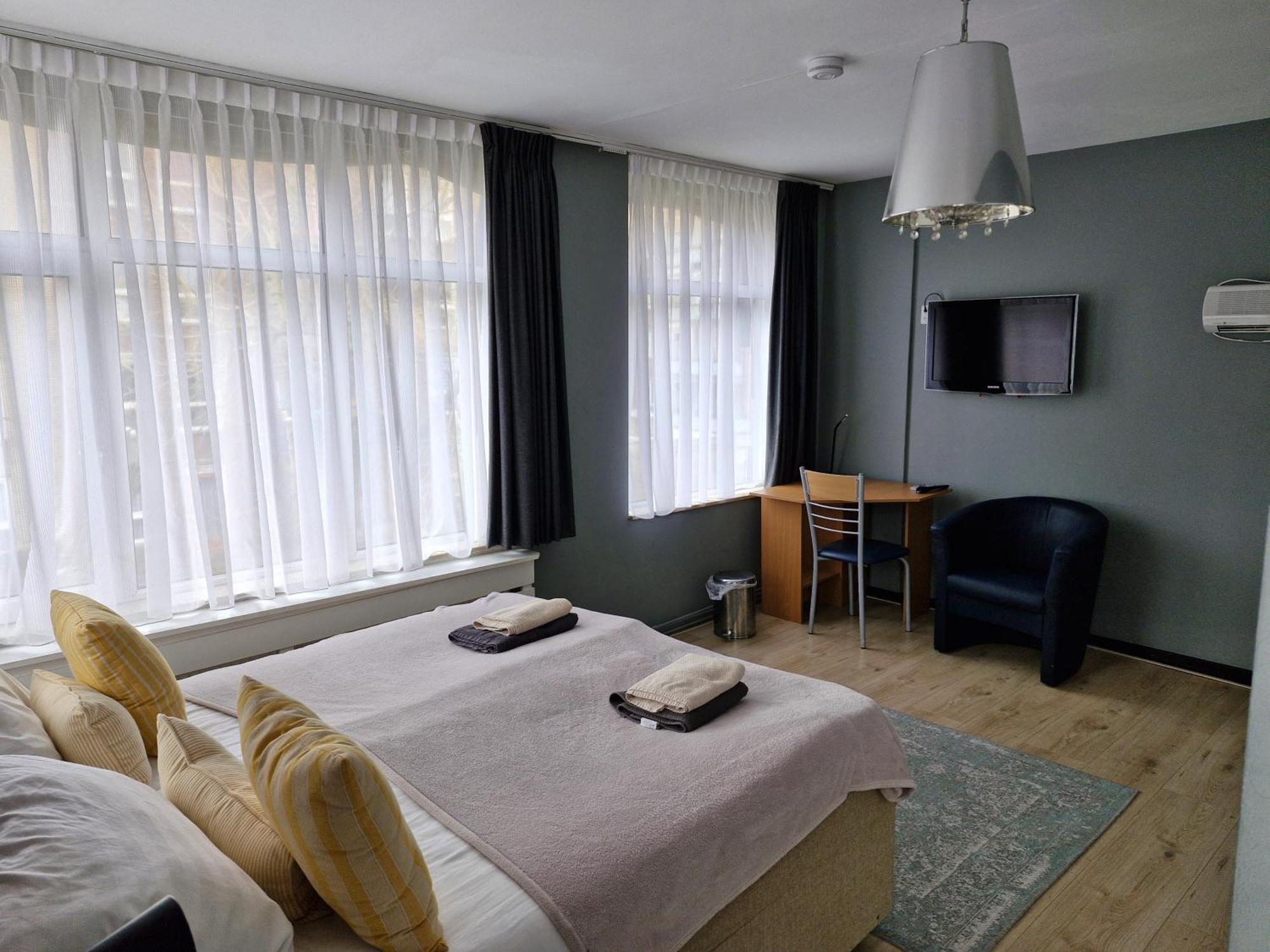 Bed & Breakfast Insulinde Den Haag